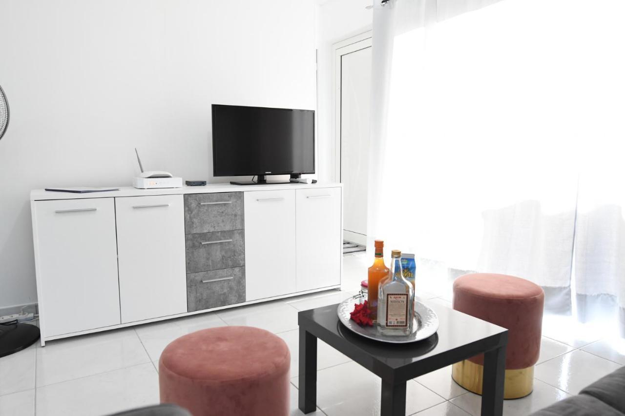 Ti K'Line - Grand Appartement De Standing Aux Trois Ilets เลส์ทรัวส์-ซีเลต์ ภายนอก รูปภาพ