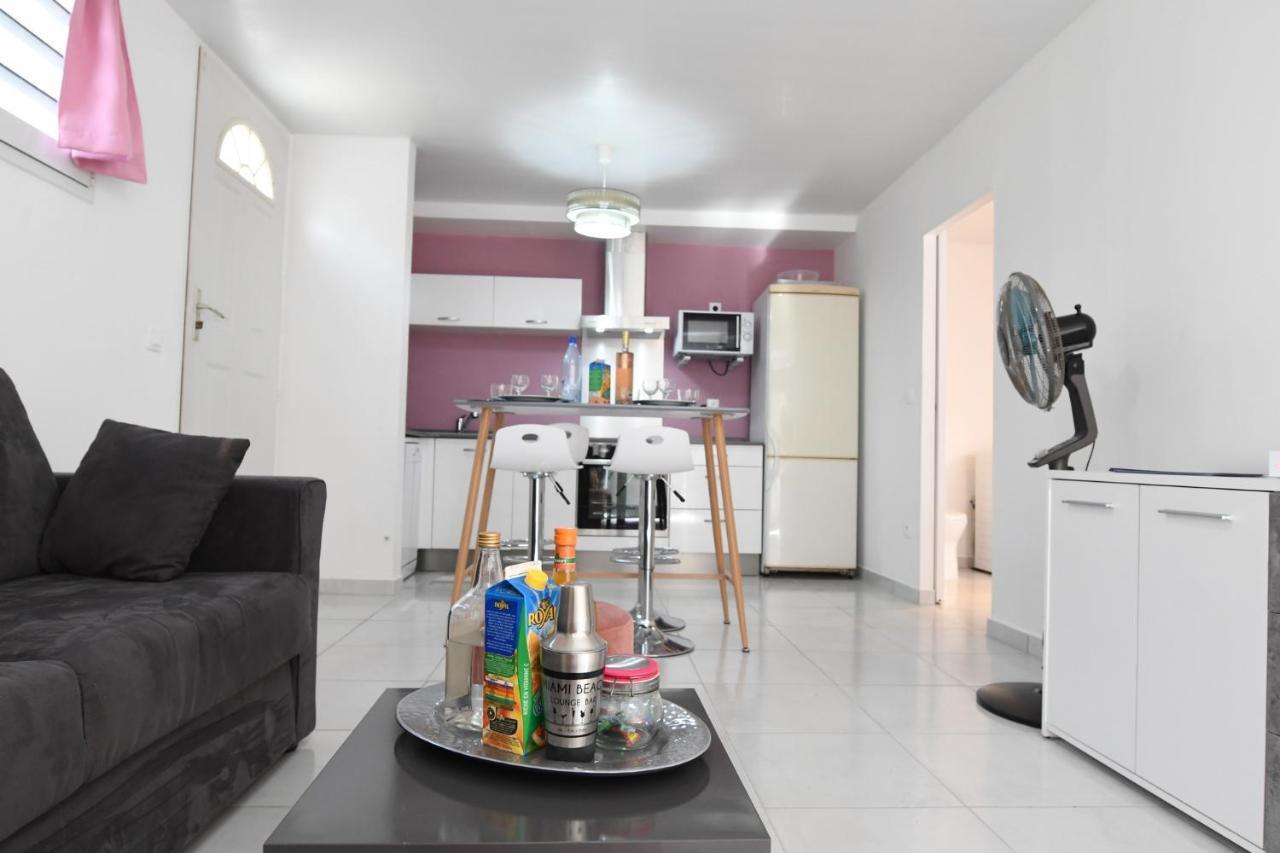 Ti K'Line - Grand Appartement De Standing Aux Trois Ilets เลส์ทรัวส์-ซีเลต์ ภายนอก รูปภาพ