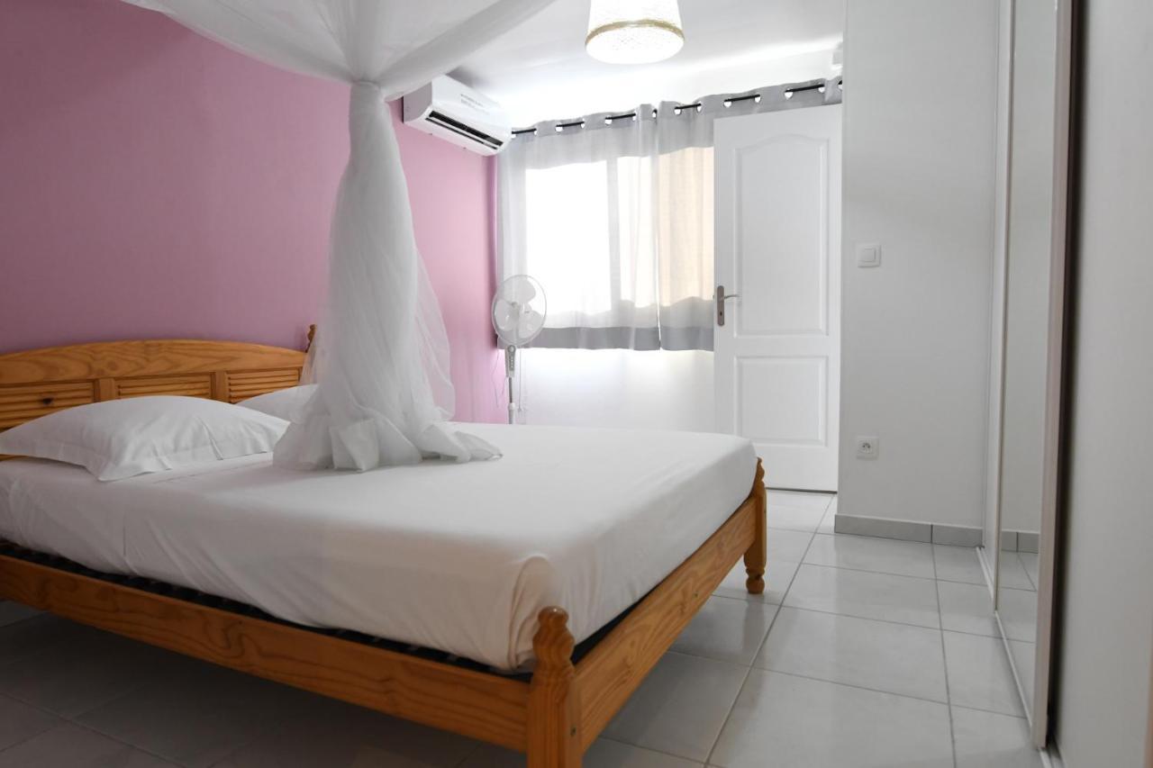 Ti K'Line - Grand Appartement De Standing Aux Trois Ilets เลส์ทรัวส์-ซีเลต์ ภายนอก รูปภาพ